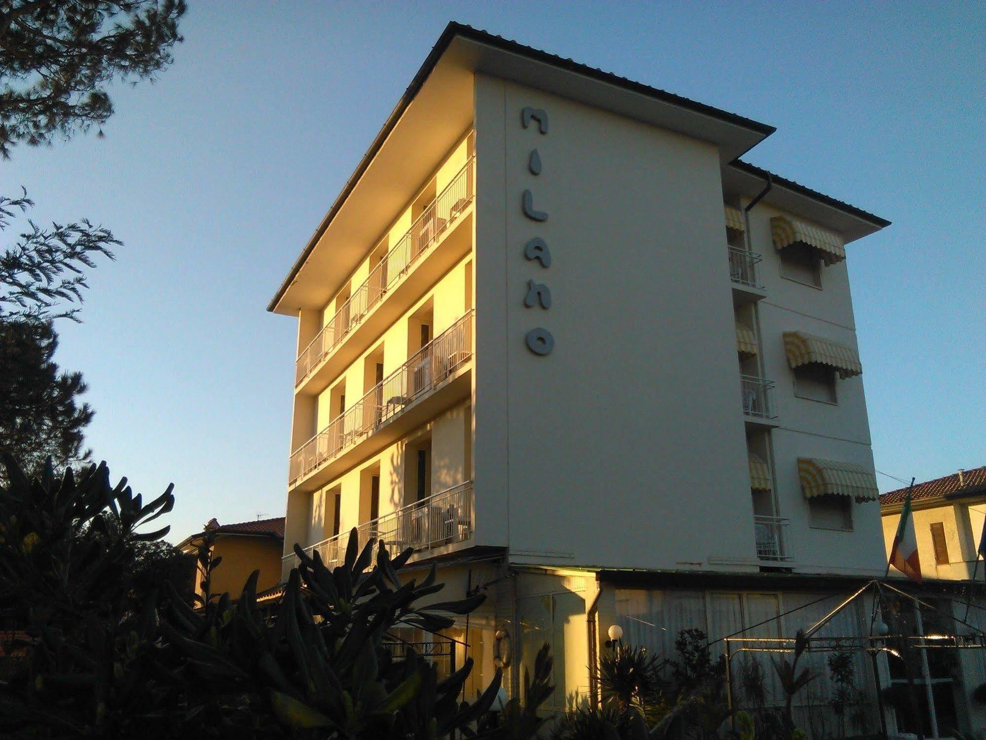 Hotel Milano Marina di Pietrasanta Zewnętrze zdjęcie